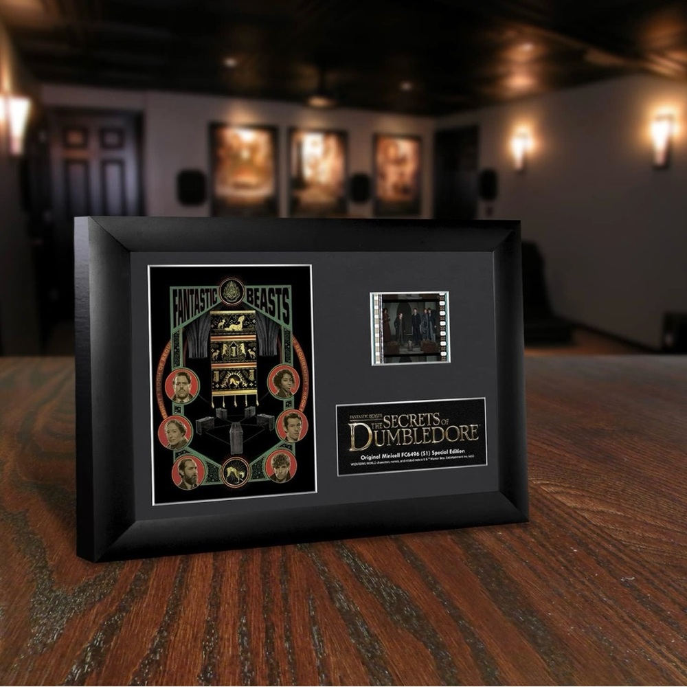 Trendsetters Fantastic Beasts: The Secrets Of Dumbledore - Framed Film Clip, New